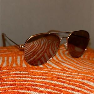 American Eagle Outfitters Aviator Sunglasses Gold Metal Frames 1116